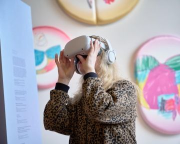 Guided Tour of My Sweet Inedible Planet with Artist Markéta Magidová (in CZ)