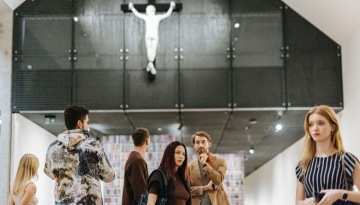 Guided Tour: READ & The Grief of Misfit Cathedrals (in CZE)