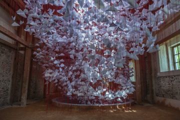 Tell Me Your Story, 2022. Rope, paper. Group exhibition: Manifesta 14 Prishtina – it matters what worlds world worlds how to tell stories otherwise. Prishtina, Kosovo.