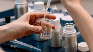 Designer Workshop: Create Your Own Perfume with Scent Roche