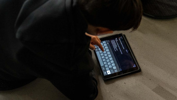 ROZCVIČKA S AI TEXTEM